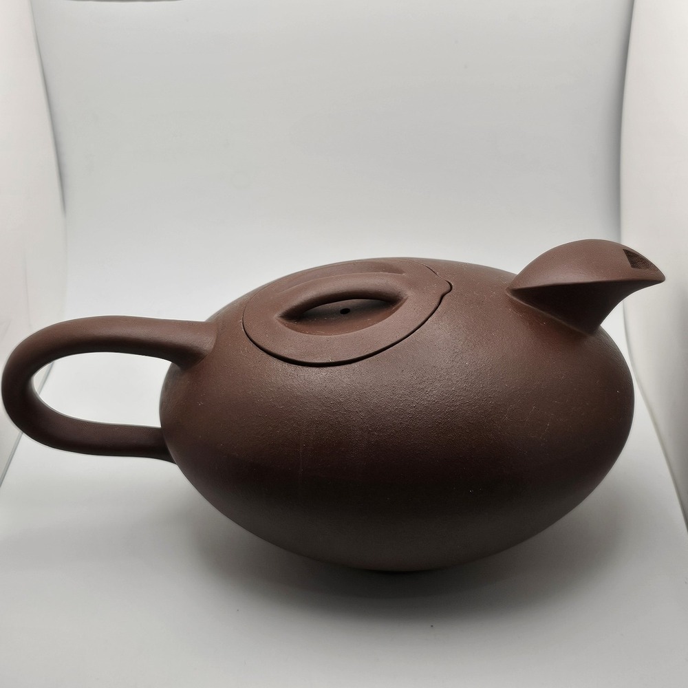 Yixing Clay Teapot Chinese Zisha Purple/Brown Clay Pottery Bottom Seal Signed